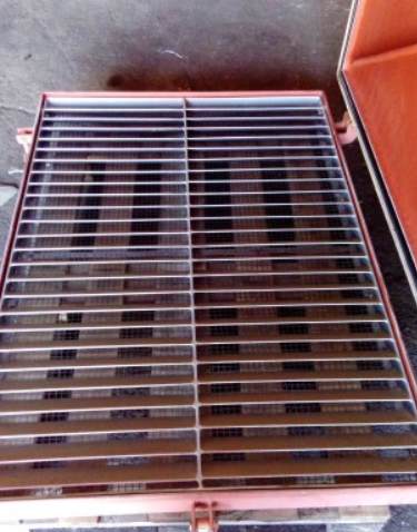 Steel door-ventilation hatch