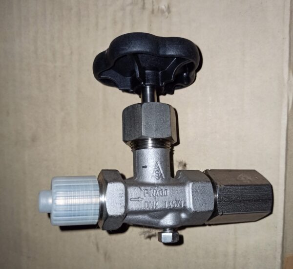 Safety valve PN400 DN4 1.4571