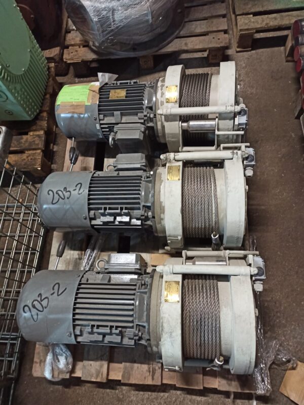 FAMA ELECTRIC ROPE WINCH FOR PLATFORM WLEP-8-L