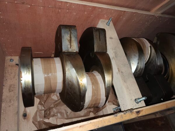 CRANKSHAFT FOR MAN 6L28/32H 61001-15H01