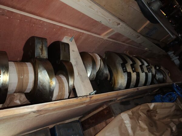CRANKSHAFT FOR MAN 6L28/32H 61001-15H01