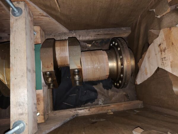 CRANKSHAFT COMPLETE FOR SULZER 6S20 3101/A102