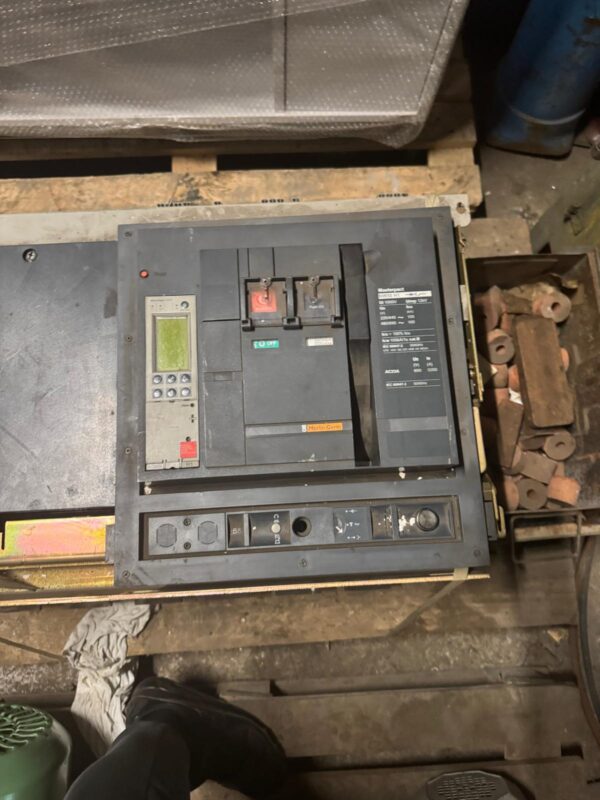 Circuit Breaker Merlin Gerin NW50 H1